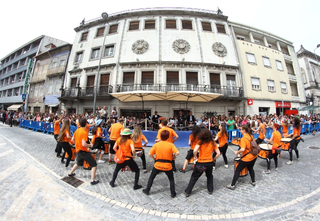 Thumbnail da galeria Cortejo